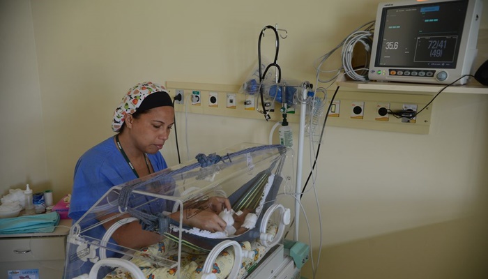 Vacinação tem importância maior para prematuros, diz neonatologista